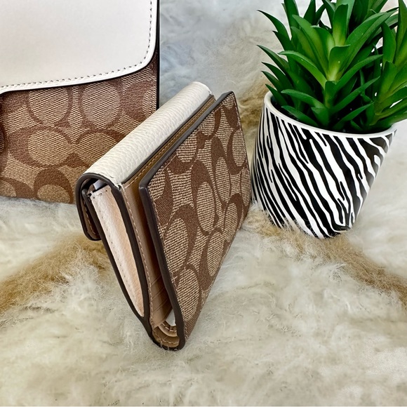 Coach Pepper Satchel and Wallet In Signature Canvas - Picture 14 of 16